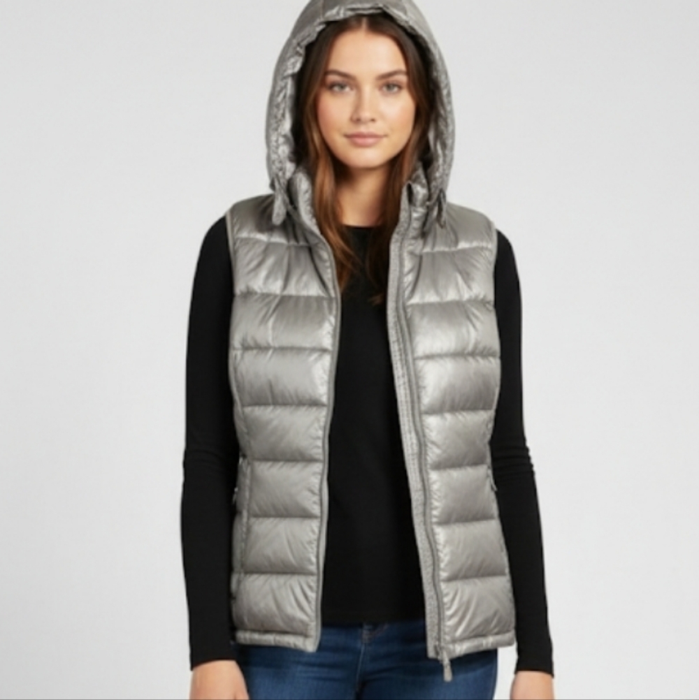 Tangerine Silver Hooded Vest NWOT